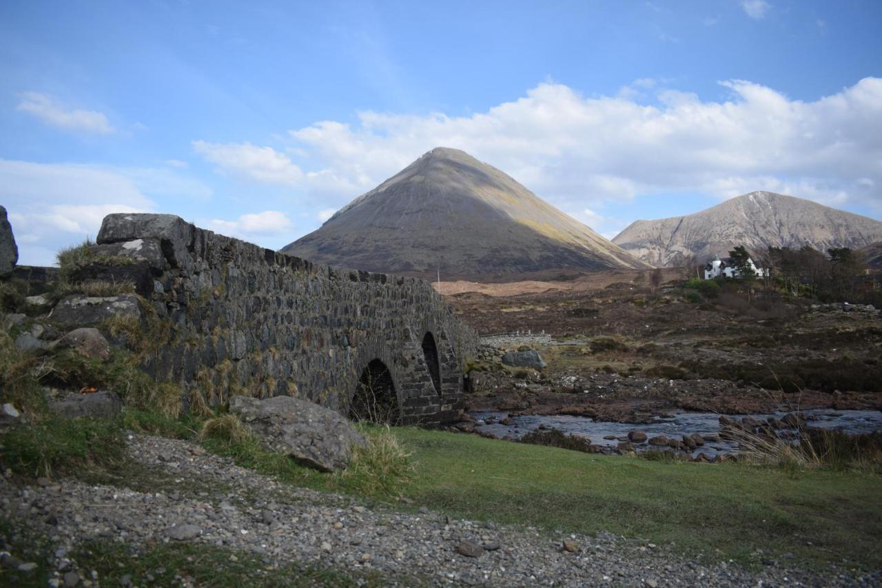 Skye Lodge Dunvegan Skye Exterior foto